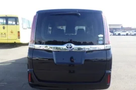 2018 noah 7 seater