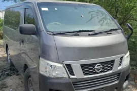 2015 NISSAN CARAVAN LIKE NEW 2.2M 