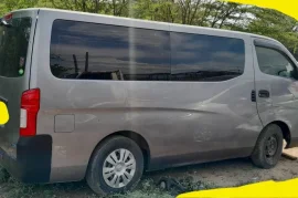 2015 NISSAN CARAVAN LIKE NEW 2.2M 