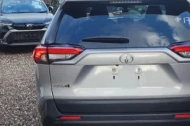 TOYOTA RAV 4