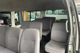 2010 Toyota hiace 15 seater