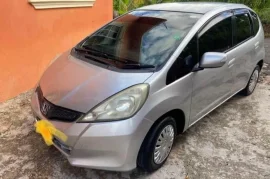 2012 Honda fit