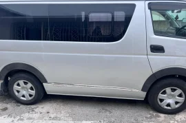 2015 HIACE BUS