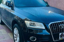 2016 BLACK AUDI Q5 WITH SUN ROOF