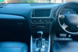 2016 BLACK AUDI Q5 WITH SUN ROOF