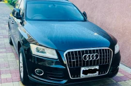 2016 BLACK AUDI Q5 WITH SUN ROOF