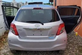 Toyota vitz 2012