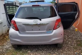 Toyota vitz 2012