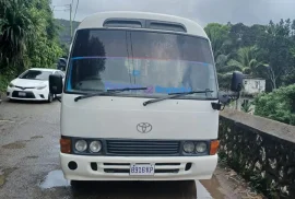 2008 Toyota Coaster bus