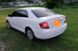 2012 Toyota Axio white