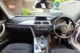 2012 BMW 320i 