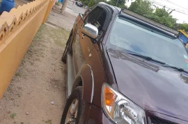 Toyota Hilux 2006 (GAS)