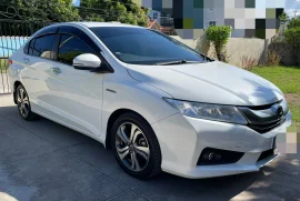 FOR SALE: 2016 HONDA GRACE EX HYBRID